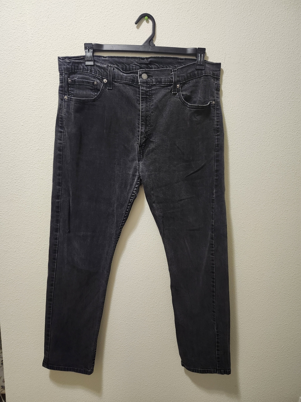 Levi's 502 Black Jeans